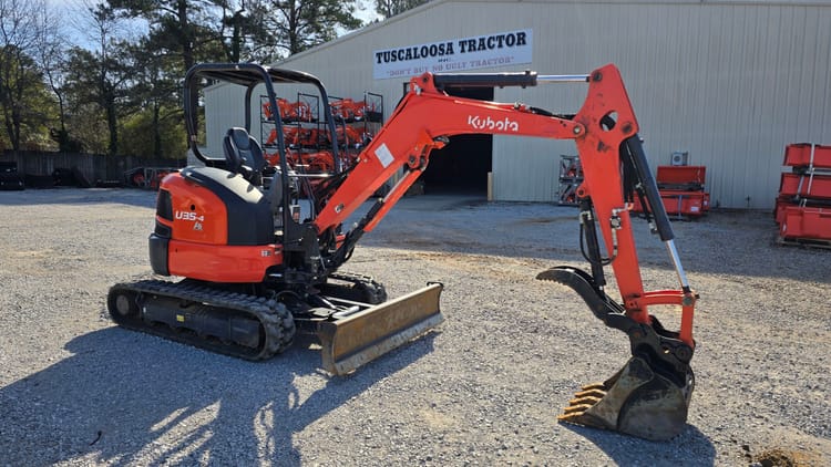 Kubota U35-4R1A Excavator (~8,500 lbs.)