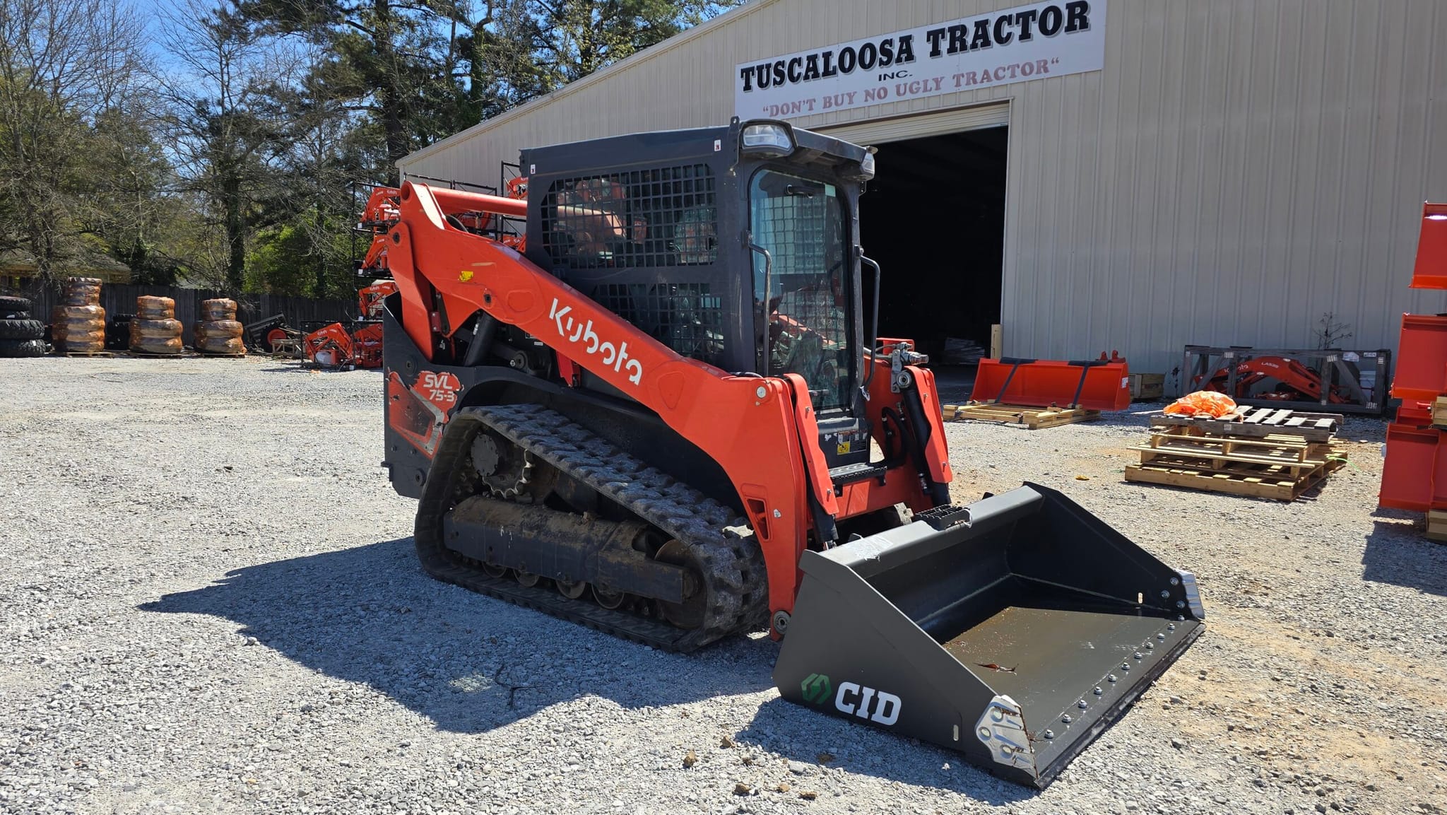 Kubota SVL75-3HWC Compact Track Loader